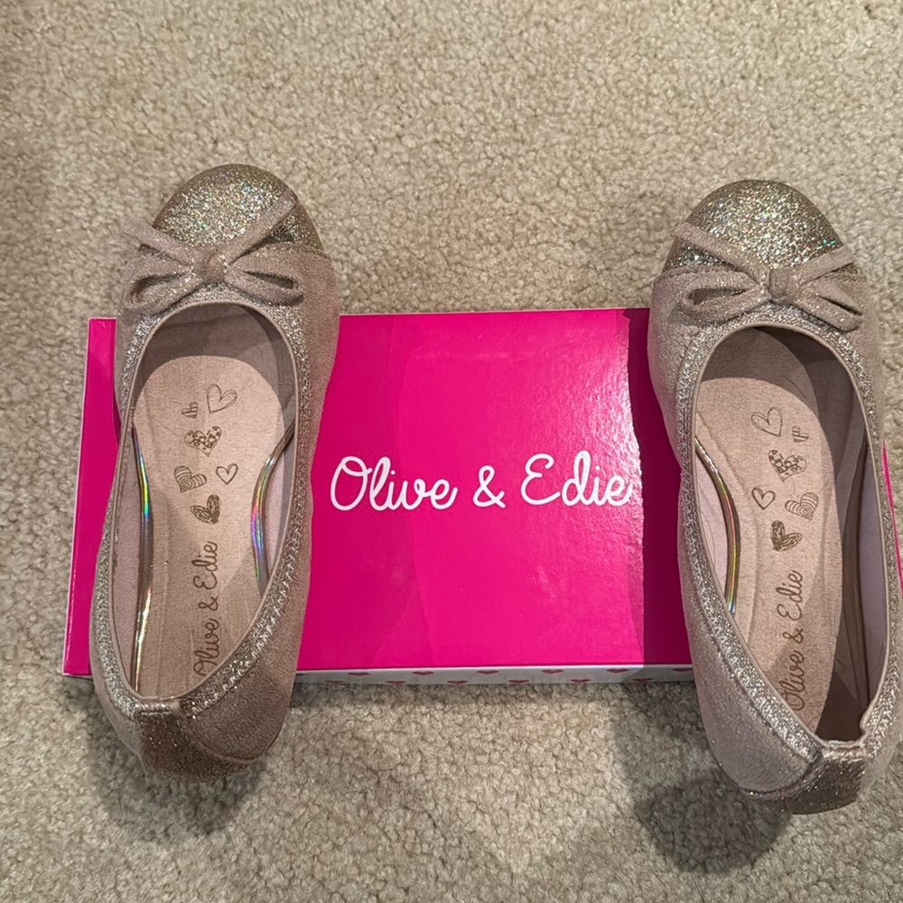 Olive & EdieRose gold flat little girls shoes